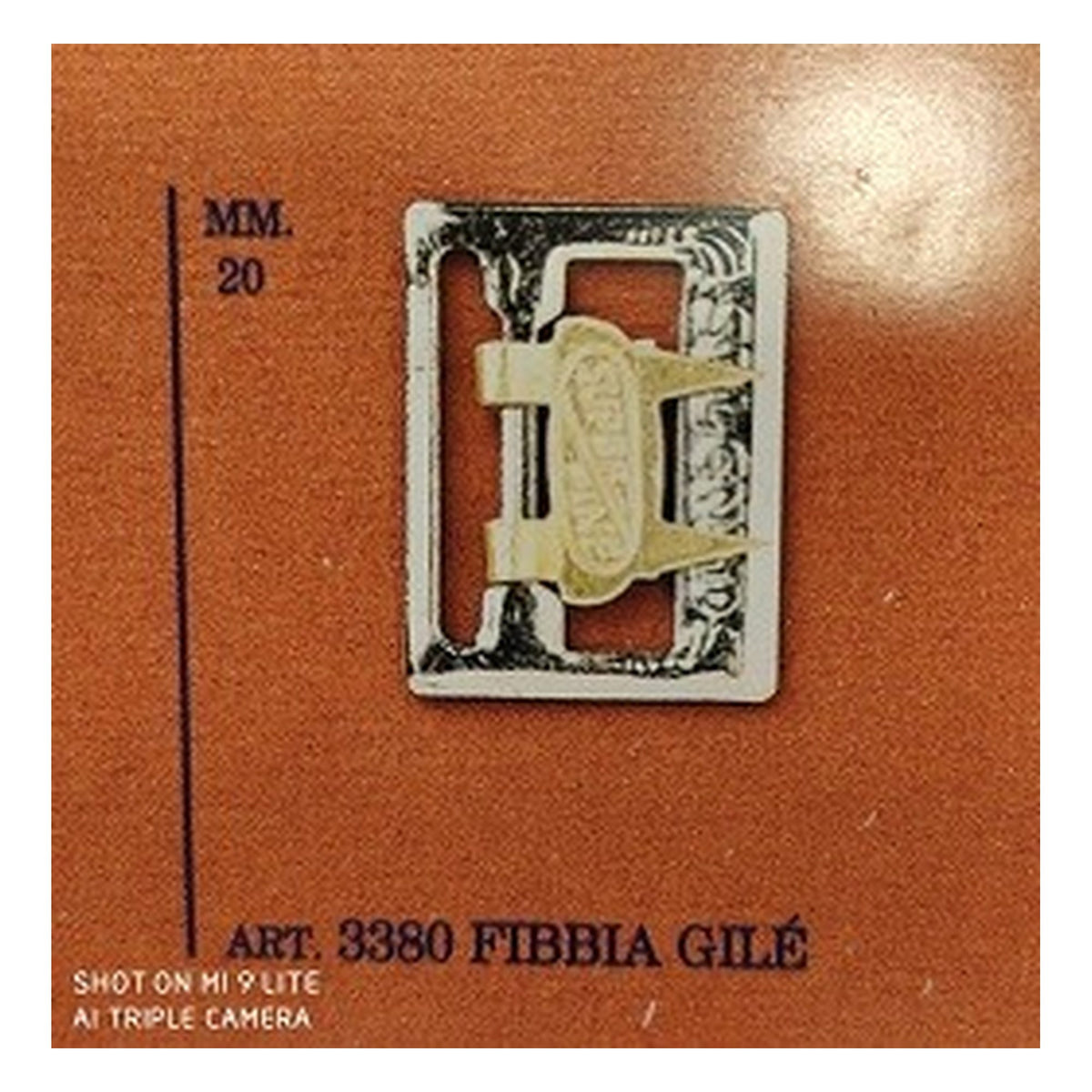Fibbie Gilet art.3380 pz.24 all'Ingrosso